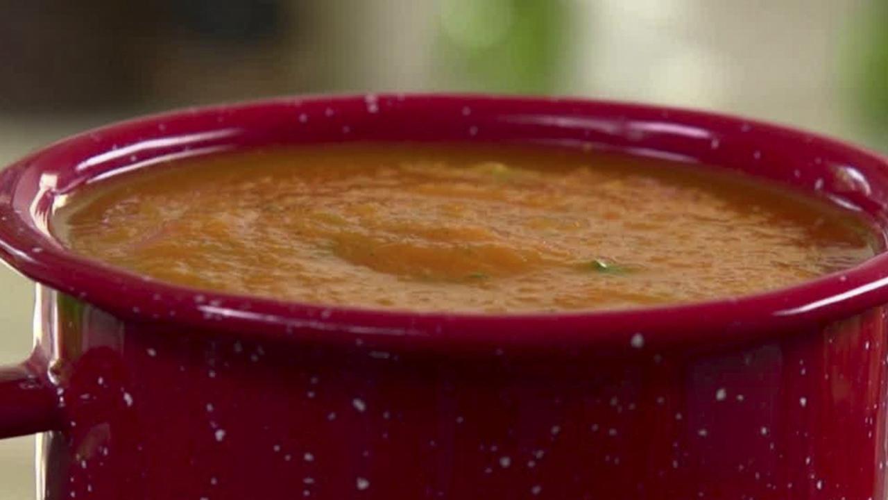 Carrot Soup and Cheese Dunkers