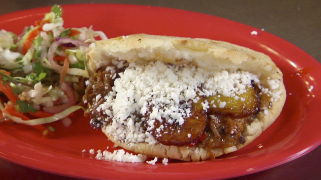 Pica Pica's Meat-Filled Arepas