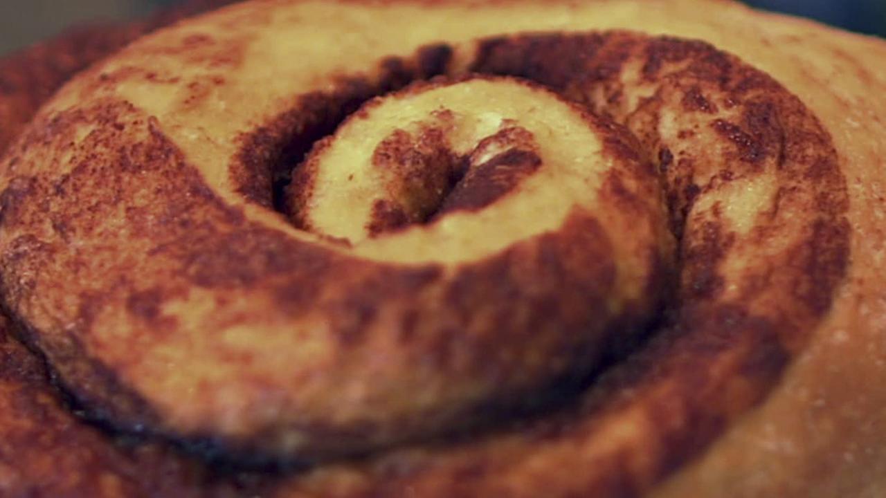 Ann Sather Pecan Rolls Rock AM