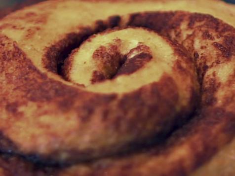 Ann Sather Pecan Rolls Rock AM