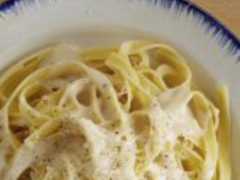 Ree's Pasta-Bar Alfredo Sauce