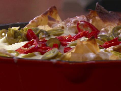 Nacho-Topped Chili Pot