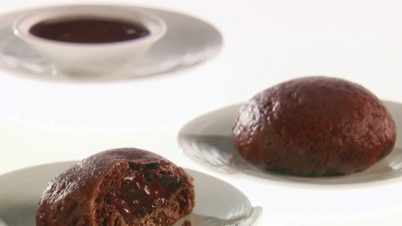 Giada's Chocolate Bao Bites