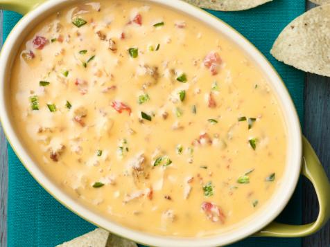 Make the Pioneer Woman 's Chile con Queso