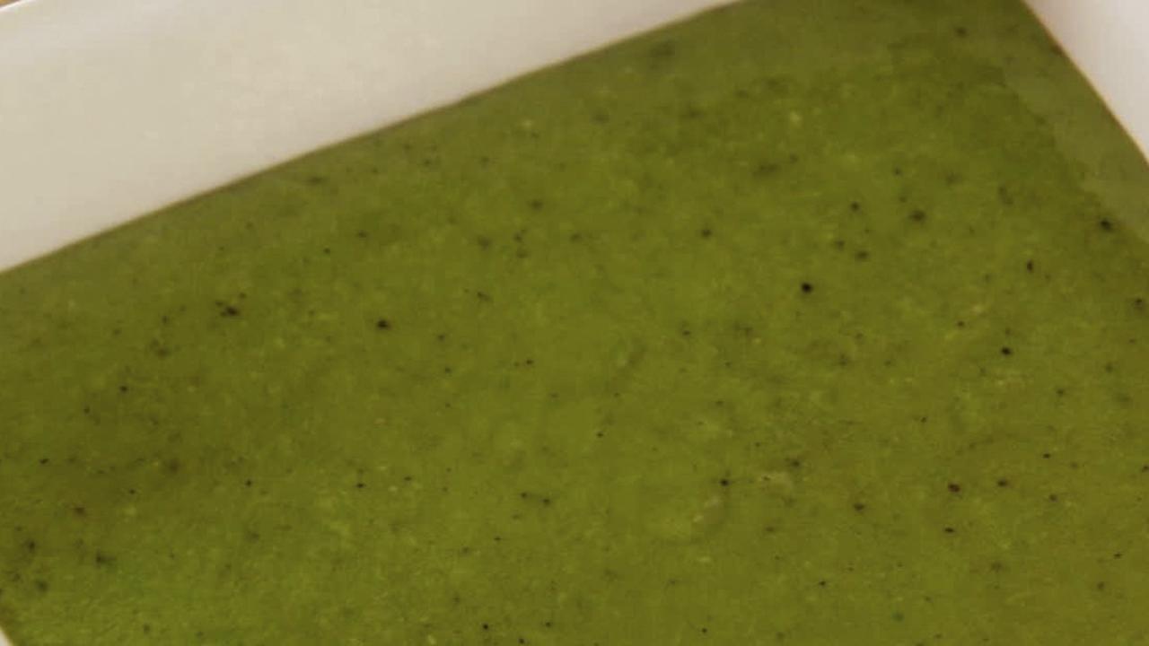 Ree's Fresh Basil Pesto