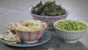 Bobby Flay Fit: Healthy Snacks
