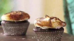 Marshmallow-Topped Cupcakes