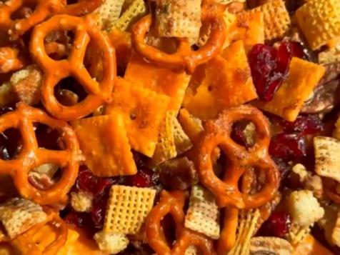 Thanksgiving Snack Mix