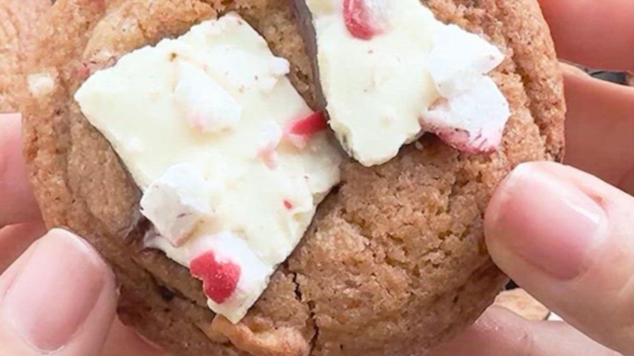 Peppermint Bark Puddle Cookies