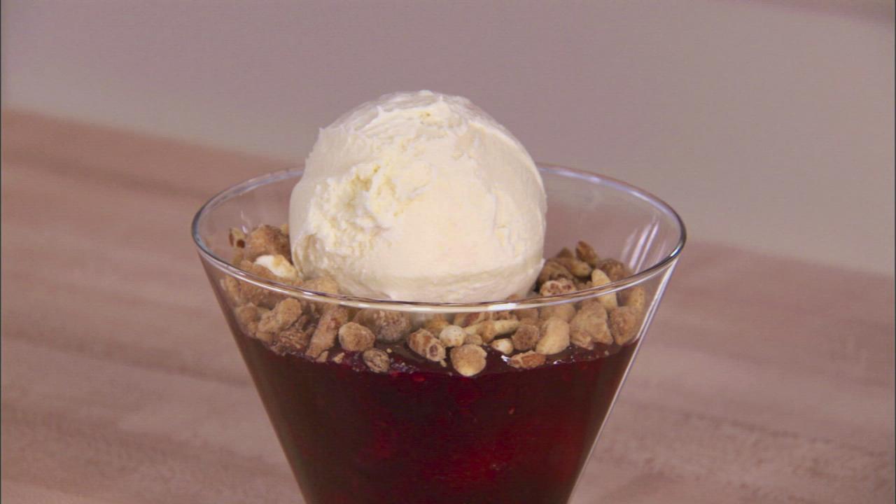Sandra's Mixed Berry Crumble