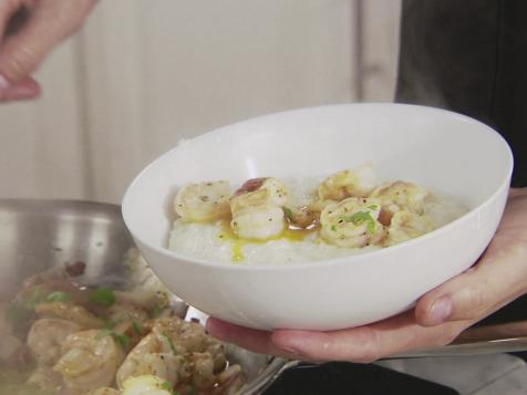 Sandra Lee Makes the Greatest Shrimp and Grits Ever