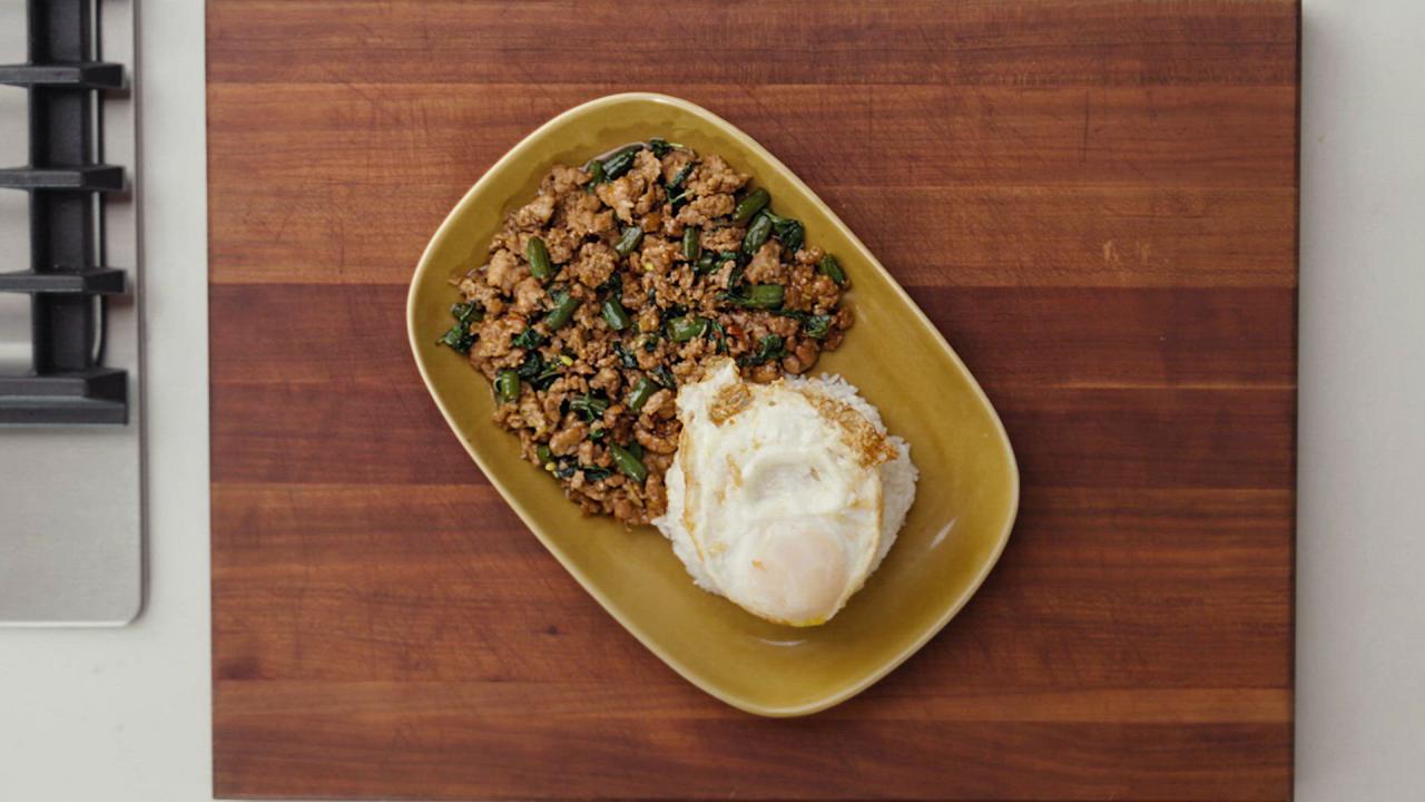 Street-Style Basil Chicken