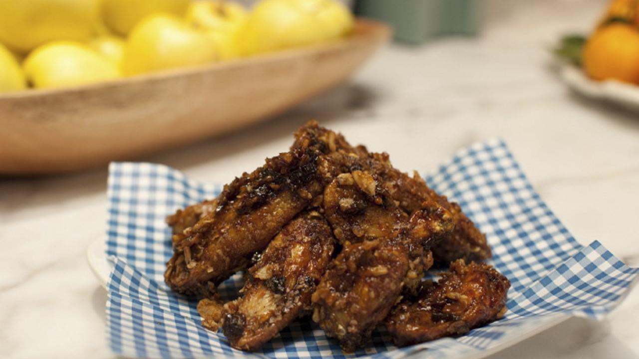 BBQ Sticky Onion Crunch Wings