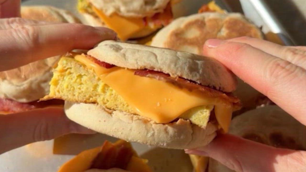 High-Protein Bacon, Egg and Cheese Sandwiches