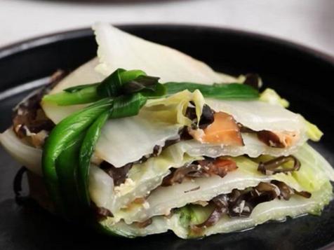 Korean Braised Napa Cabbage