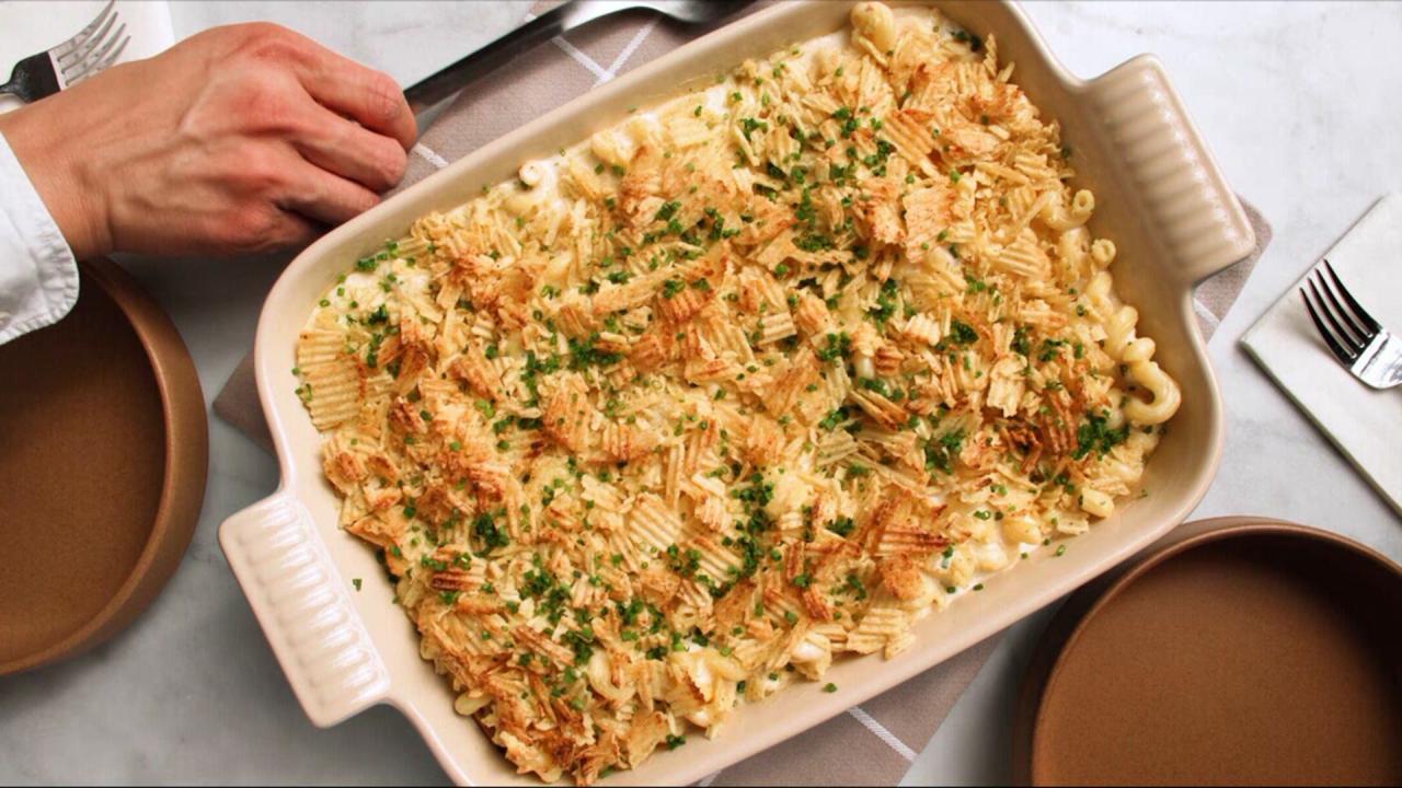 Sour Cream-and-Onion Mac and Cheese