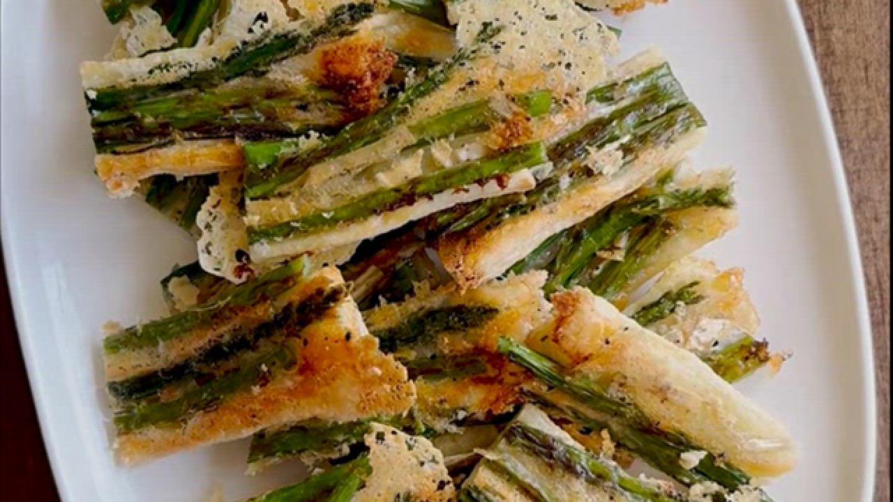 Truffled Brie and Asparagus Boats