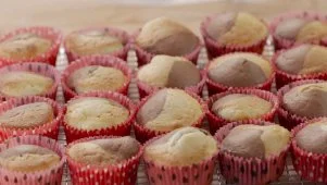 Black and White Cupcakes