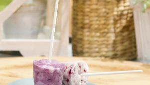 Frozen Blueberry-Yogurt Pops