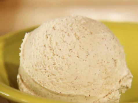 Ree's Cinnamon Ice Cream