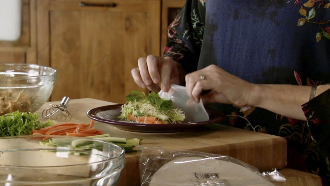 Leftover-Turkey Spring Rolls