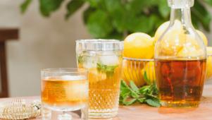 Classic Bourbon Smash Cocktail