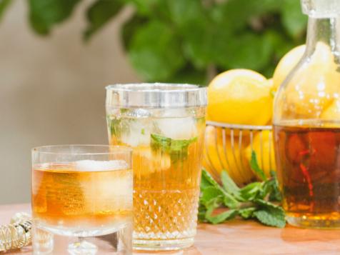 Classic Bourbon Smash Cocktail