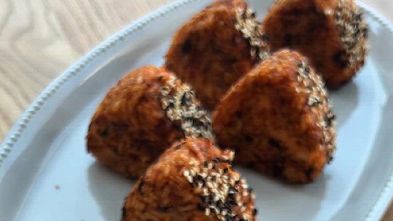 Air Fryer Kimchi Rice Balls (Kimchi Jumeokbap)