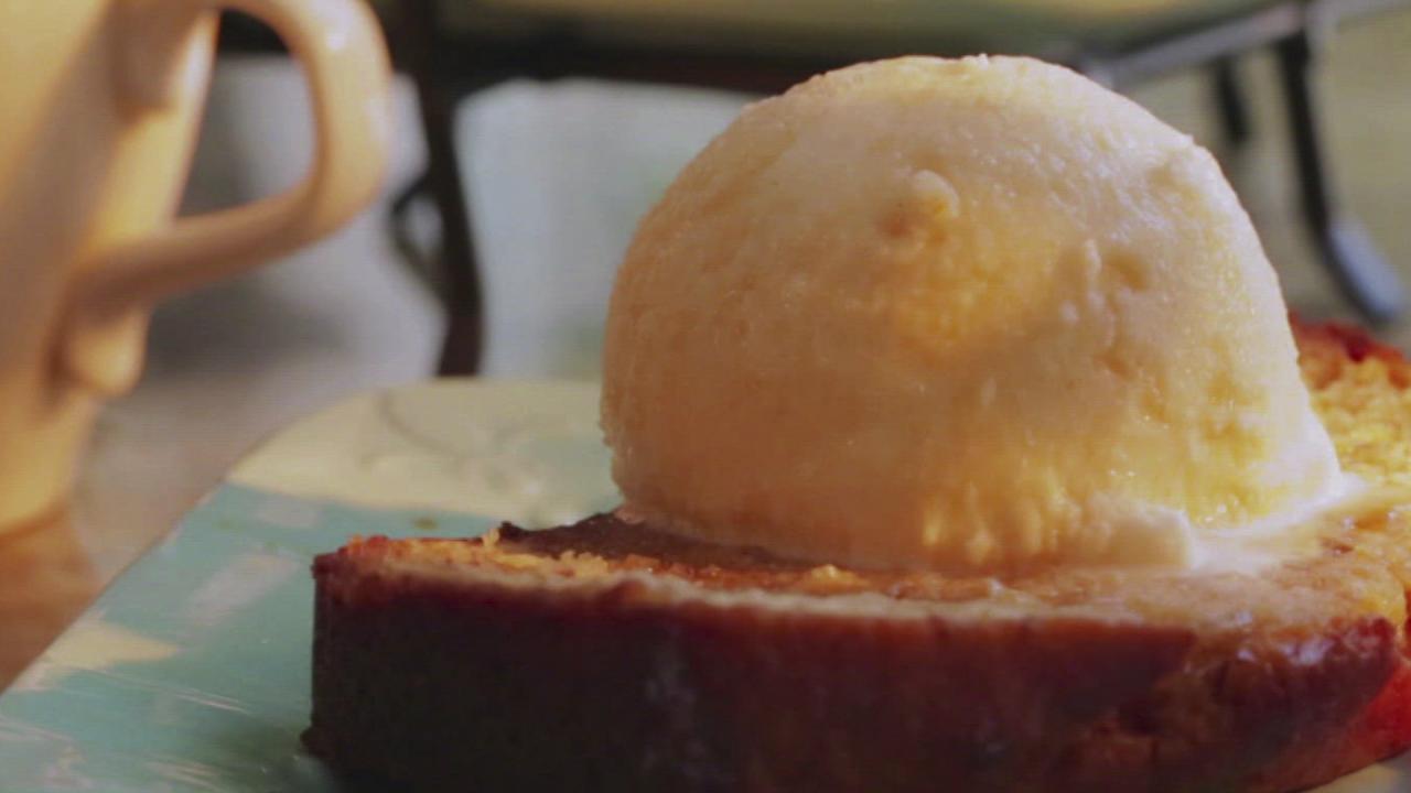Damaris' Bananas Foster Bread