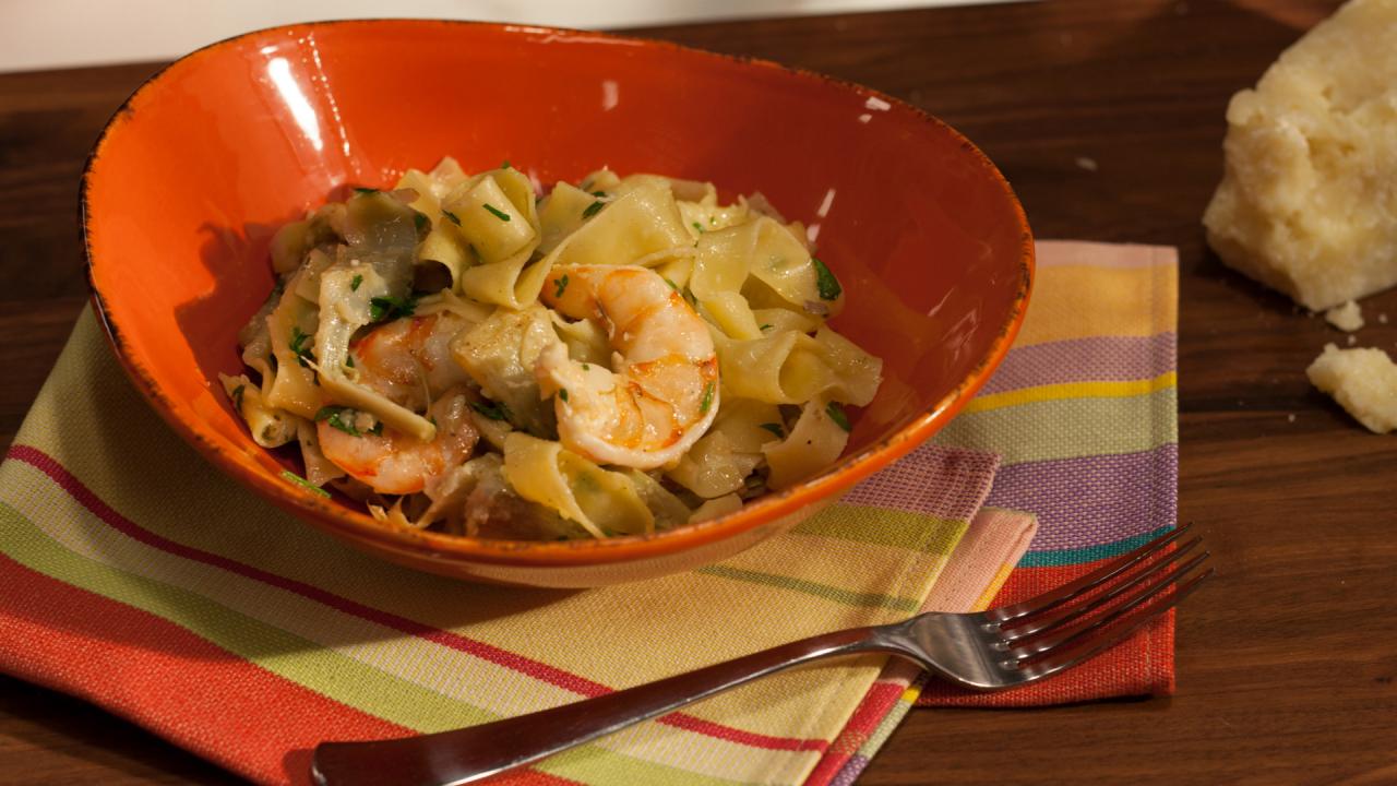 Shrimp-Artichoke Tagliatelle