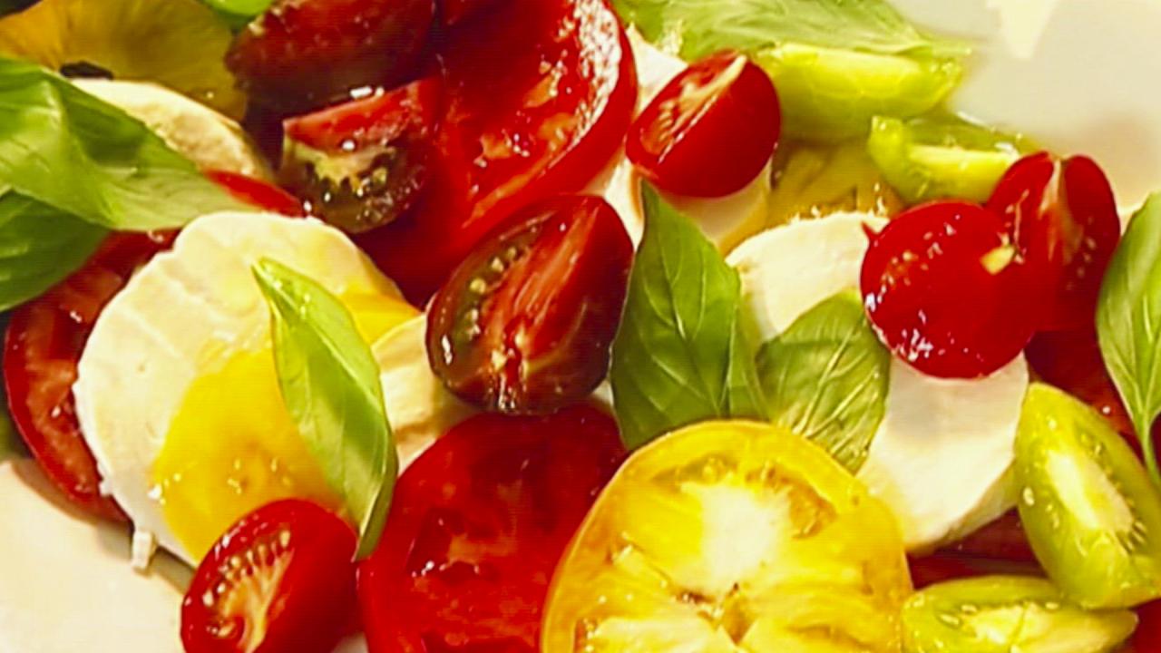 Heirloom Tomato Summer Salad