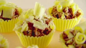 Cream-Filled Chocolate Cups