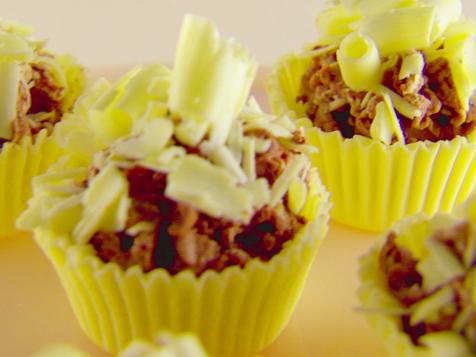 Cream-Filled Chocolate Cups