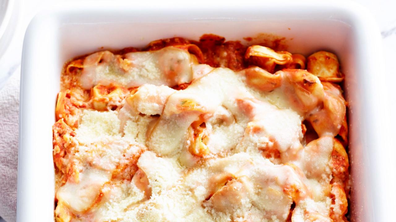 Cheesy Baked Tortellini