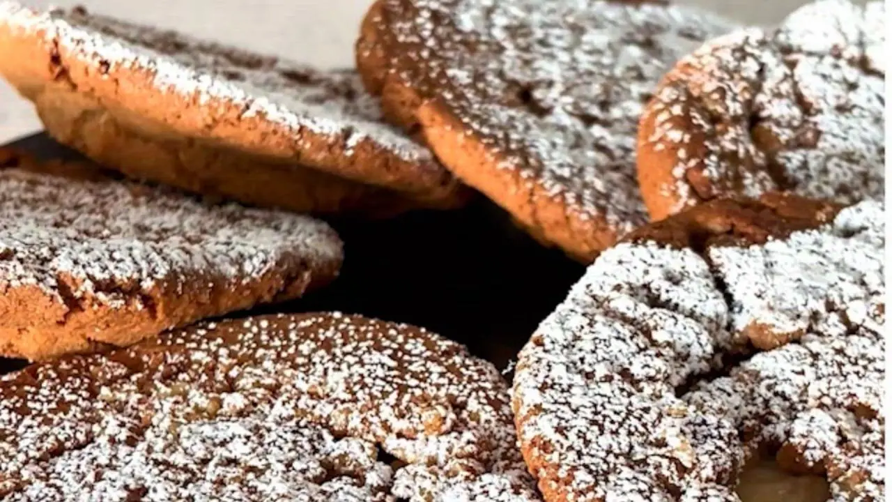 Upside-Down Apple Crisp Cookies