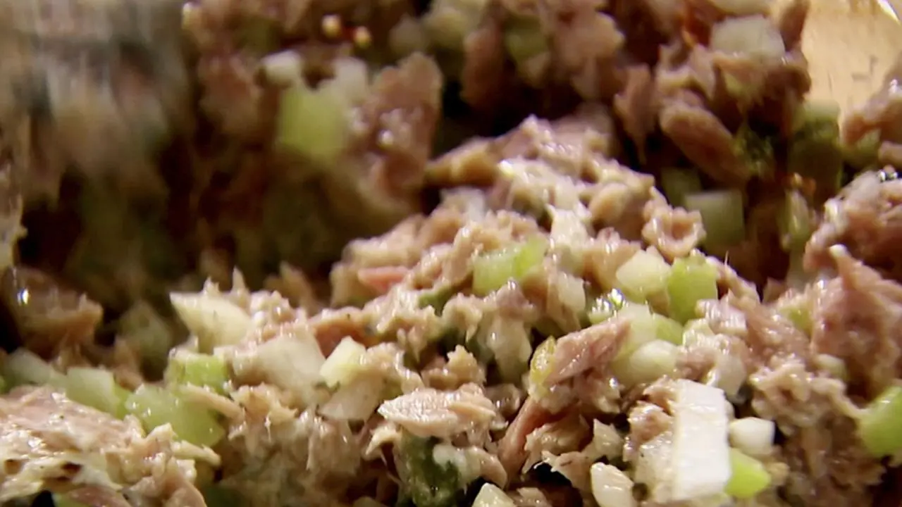 Easy Tuna Salad and Hummus