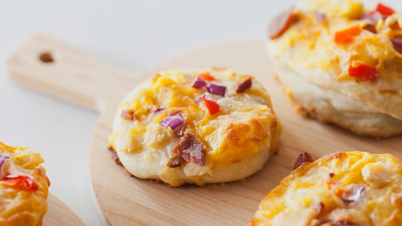 Trisha's Mini Chicken Pizzas
