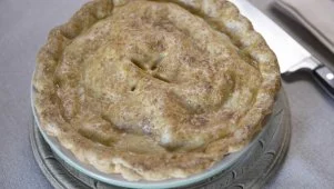 Apple Pie in Cheddar Crust