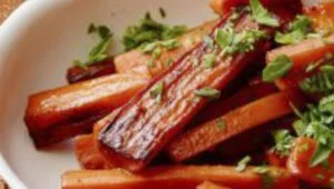 Damaris' Honey-Glazed Carrots