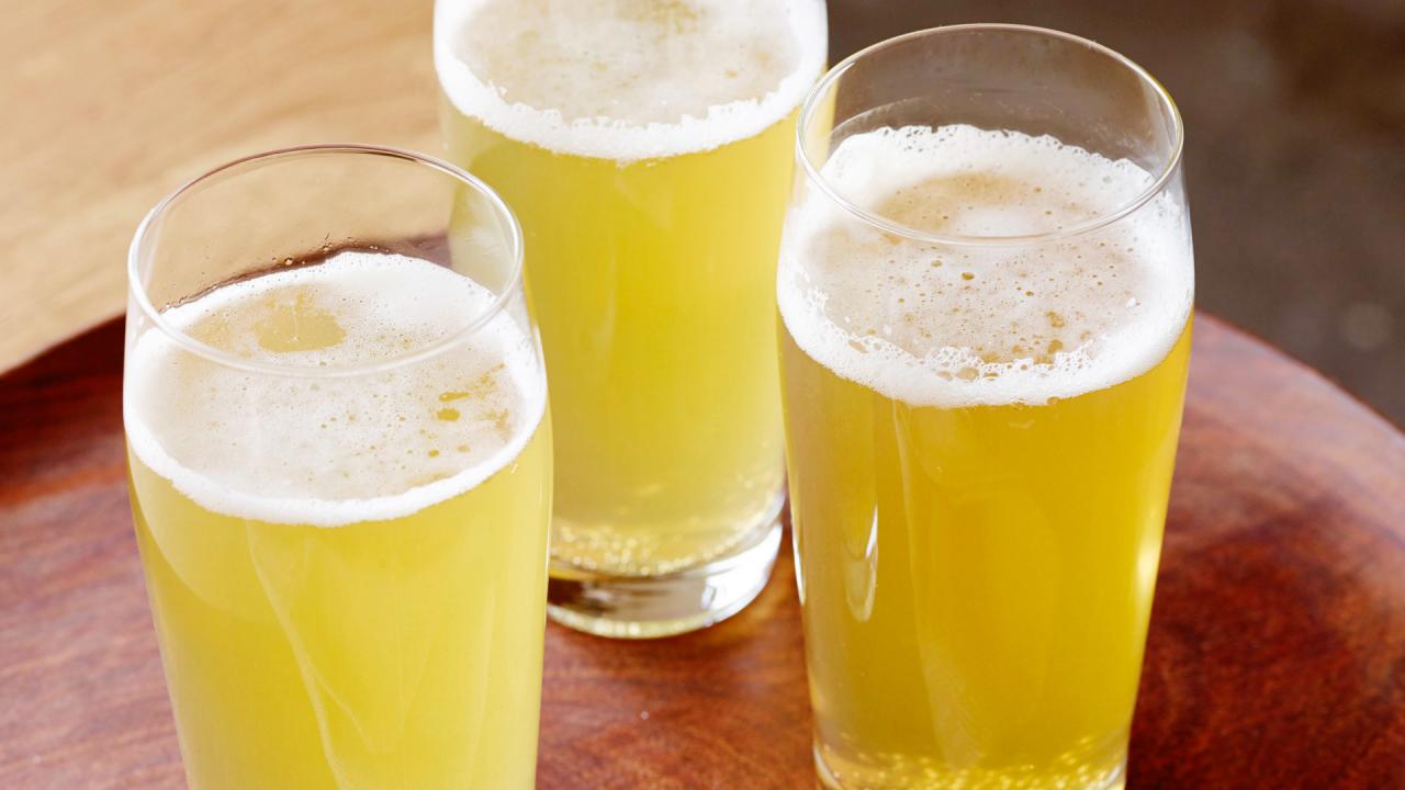 Giada's Apple Cider Shandy