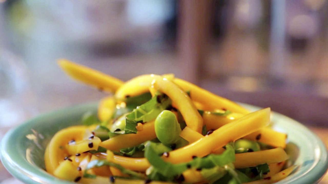 Damaris' Edamame-Mango Salad