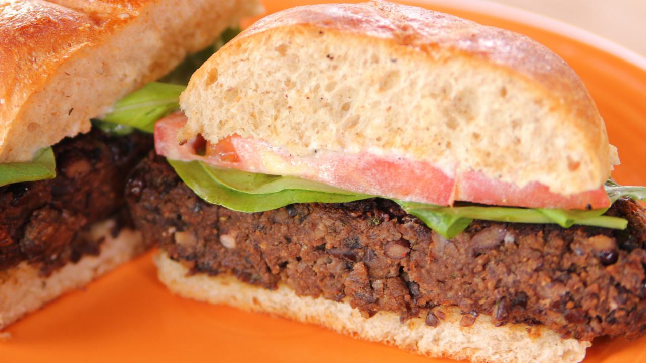 Ree's Quick Black Bean Burger
