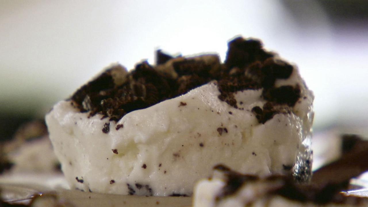 Ree's Cookies-and-Cream Cups