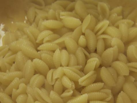 Ree's Quick Shells and Cheese
