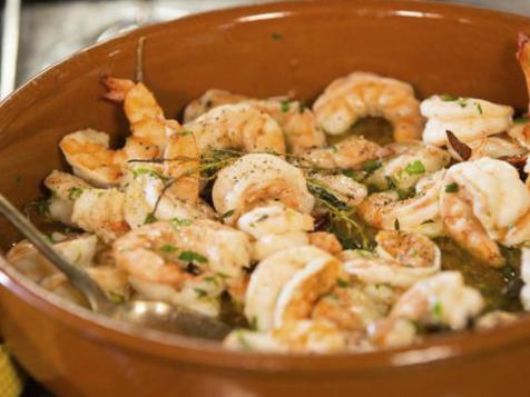 Roasted Shrimp in a Cazuela