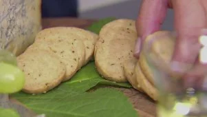 Easy Cheese and Herb Crackers