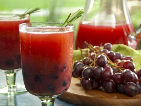 Bobby's Vodka Grape Sparkler