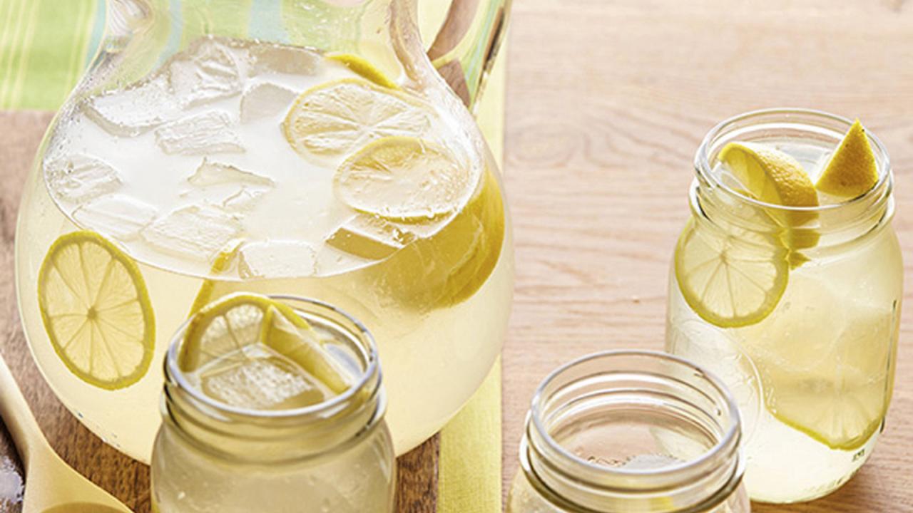 Gina Neely's Homemade Lemonade