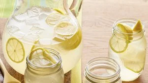 Gina Neely's Homemade Lemonade