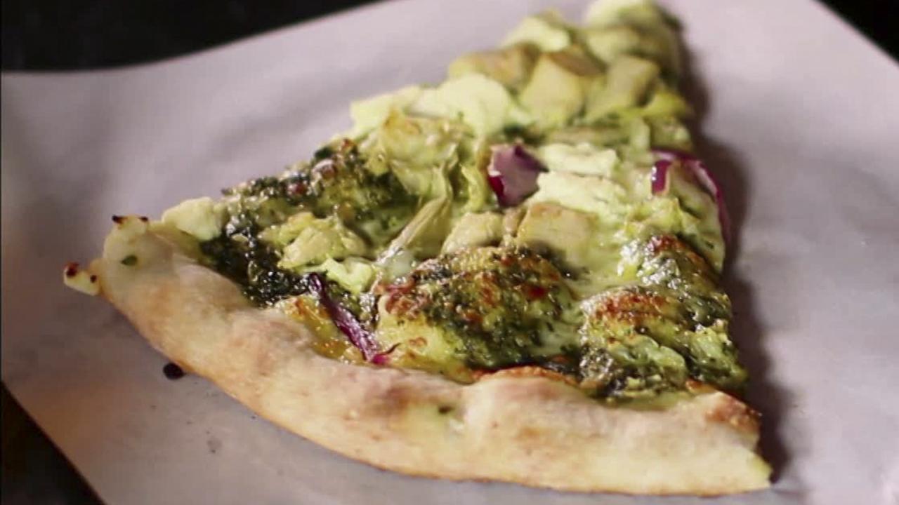 Funky Chicken Pizza at Pinky G's